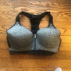 VICTORIA SECRET SPORTS BRA!